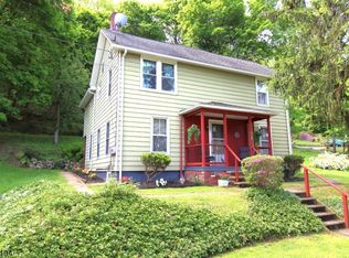 116 Musconetcong River Rd, Hampton, NJ 08827
