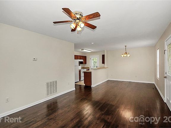 5th image of 2128 Bost St