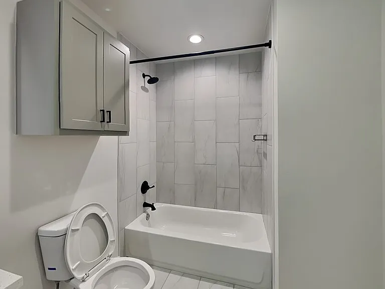 217 N Wright St — Photo 15