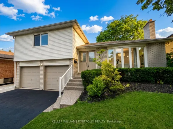 3310 Havenwood Dr, Mississauga, ON L4X 2M3