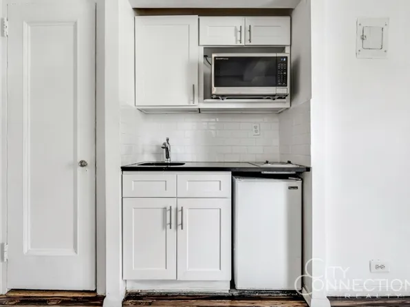 45 Tudor City Place image 6 of 12