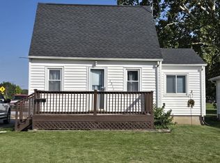 1311 Magnolia Pkwy, Waterloo, IA 50701