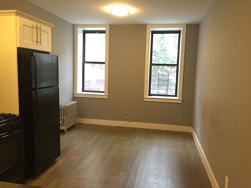 1st image of 25 E 21st St APT 2A