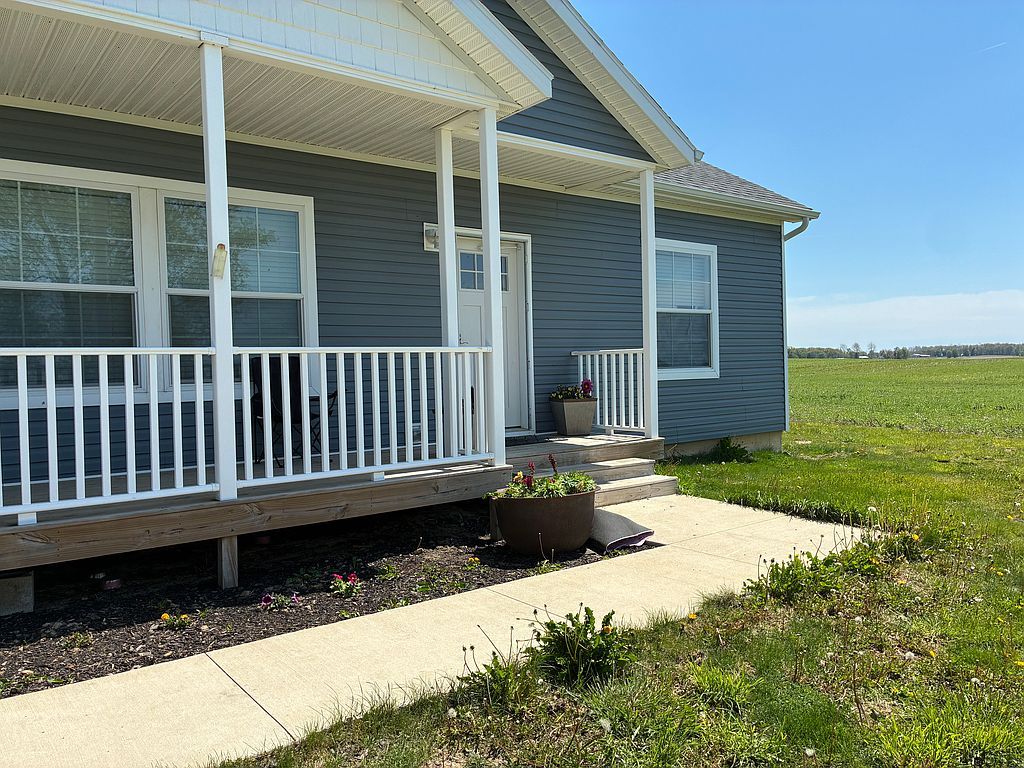 8718 N County Road 700 E - Property Image