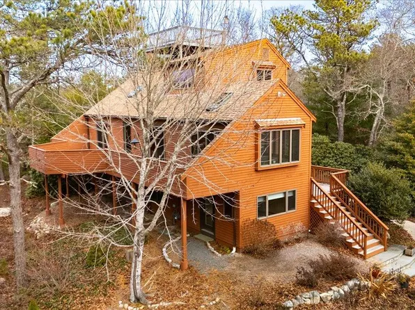 99 Rockledge Drive, North Falmouth, MA 02556