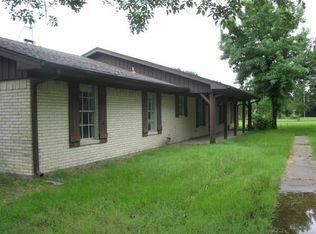 5653 Meadow Ln, Kaufman, TX 75142