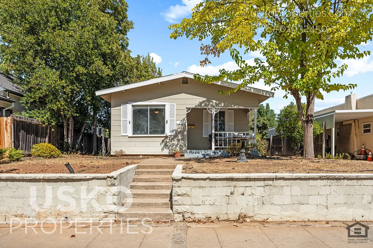 808 Main St, Roseville, CA 95678, USA — Photo 1