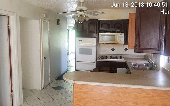 5th image of 16007 Vine Ave