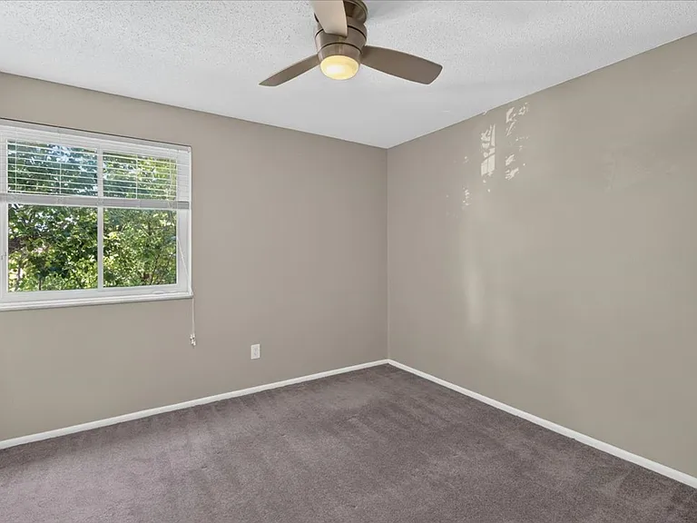 4355 Maryland Ave #202 — Photo 11