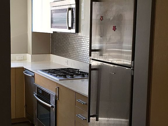 5th image of 211 E 51st St APT 7F