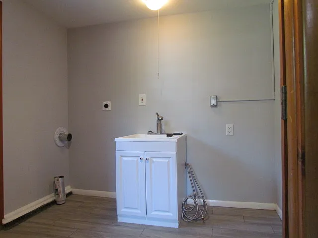 504 Rugby Rd — Photo 18