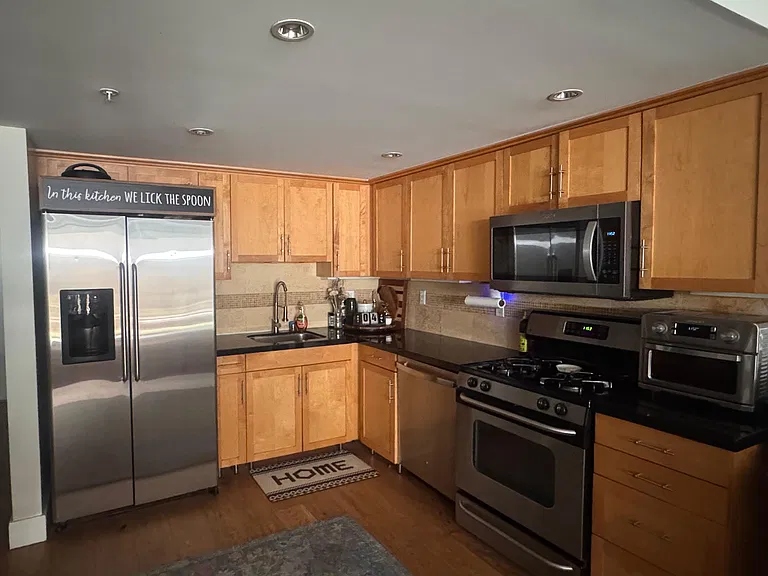 175 Russ St #6 — Photo 8