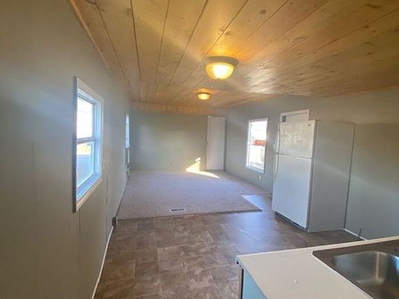 4th image of 807 Edgemont Ave #3