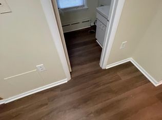 435 Summit Ave #B, Horsham, PA 19044