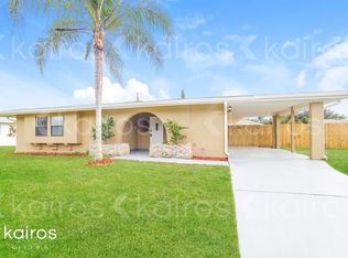 1095 Daytona Dr NE, Palm Bay, FL 32905