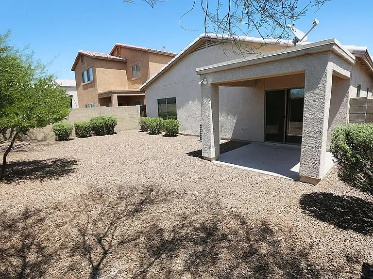 41114 N Hudson Trl — Photo 10