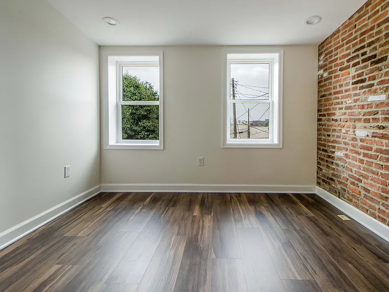 333 S Conkling St #A — Photo 22