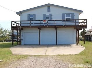 410 Pompano Ln, Freeport, TX 77541