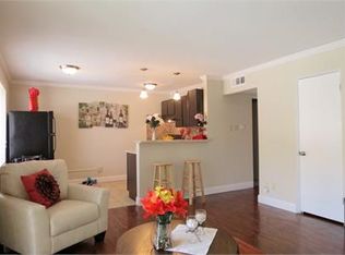 4343 Walker Ln APT B, Normandy, MO 63121