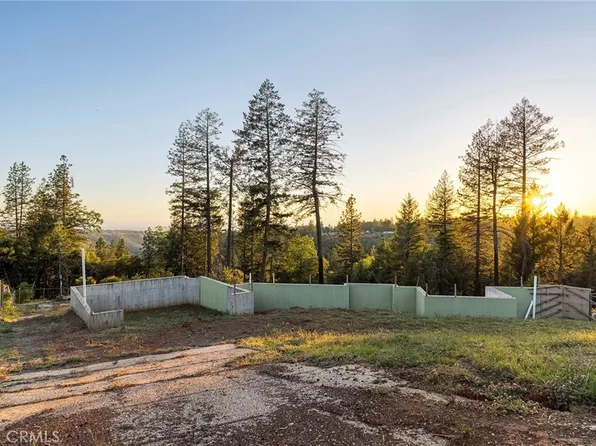 6652 Ishi Dr, Magalia, CA 95954