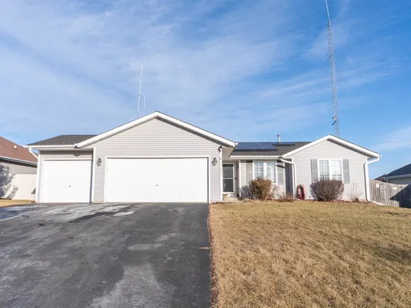 11091 Jasmine Dr, Roscoe, IL 61073