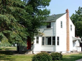 312 W 9th St, Blue Earth, MN 56013