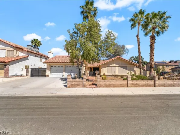 130 Weatherstone Dr, Henderson, NV 89074