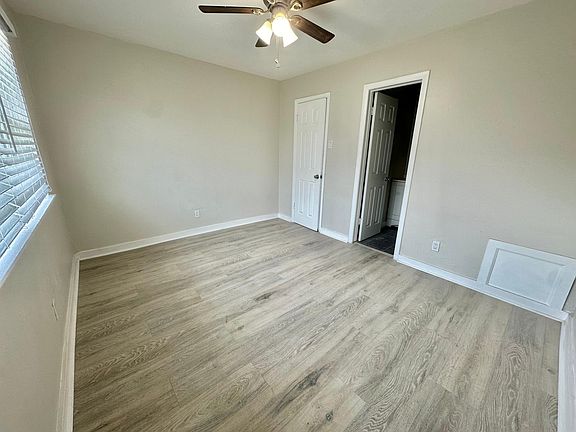 3rd image of 5011 San Jacinto St APT 101