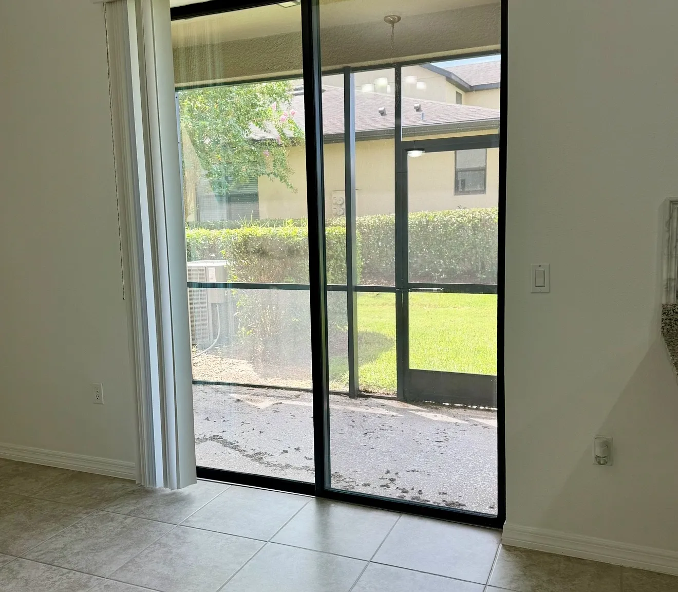 2259 Seven Oaks Dr — Photo 3