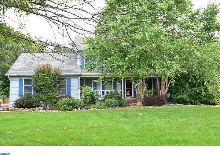 1st image of 415 Laura Ln