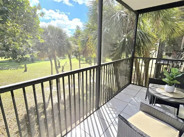 5530 NW 44th St APT 306C, Fort Lauderdale, FL 33319