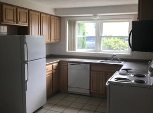 114 Harcourt Ave APT 11, Pawtucket, RI 02861