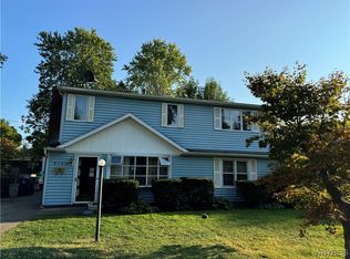 9121 Griffon Ave, Niagara Falls, NY 14304