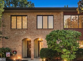 1008 Stonybrook Dr W, Norristown, PA 19403