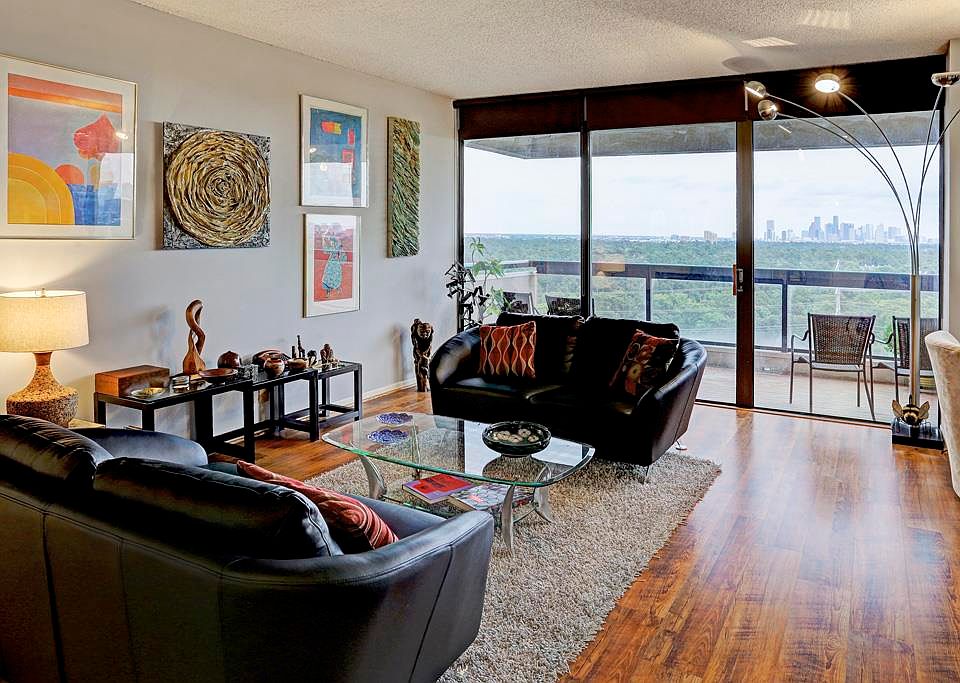 1st image of 49 Briar Hollow Ln Unit 1804