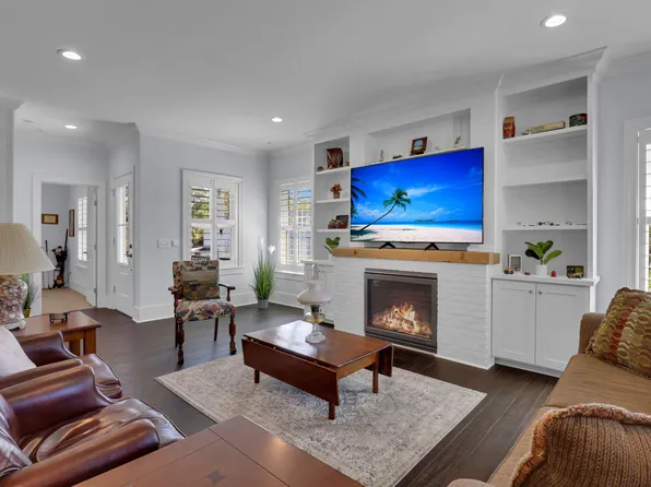 5217 Oak Cove Ln, Hollywood, SC 29449