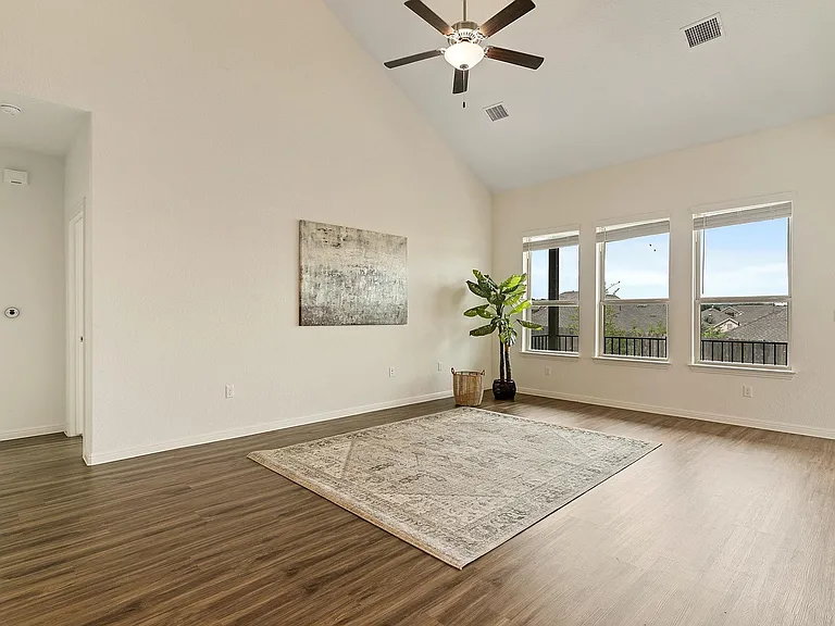 607 Allende Bnd — Photo 16
