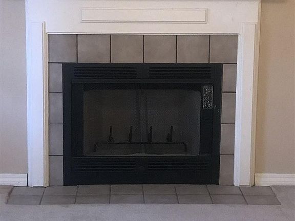 3rd image of 7025 Weatherwood Dr