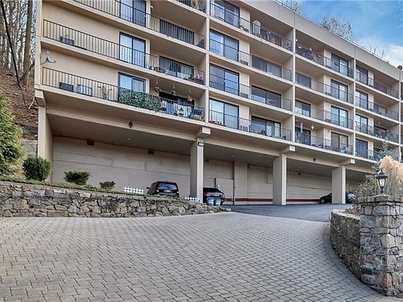 3rd image of 1116 Warburton Ave APT 2N