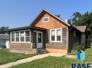507 N Dakota St, Canton, SD 57013