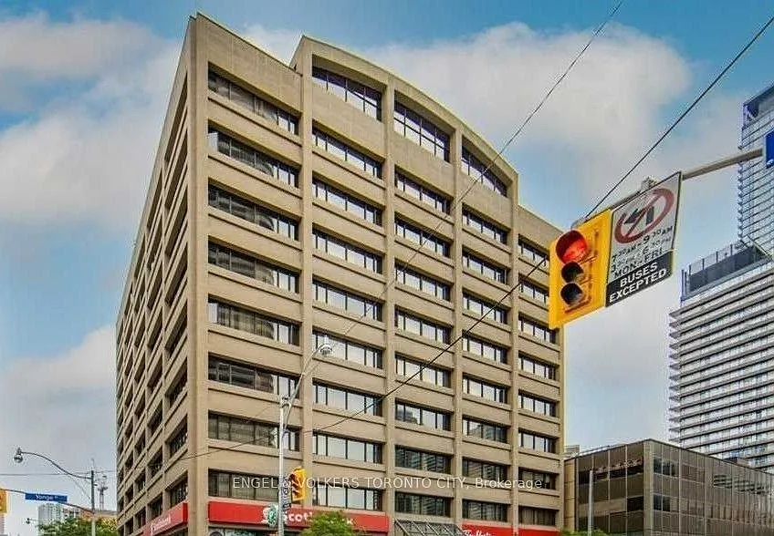 Residences of 555 Yonge St — Photo 1