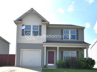 197 Hidden Lakes Rd, Statesville, NC 28677