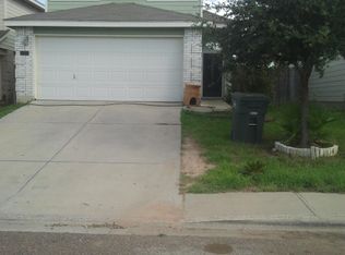 17523 Rock Port Rd, Laredo, TX 78045