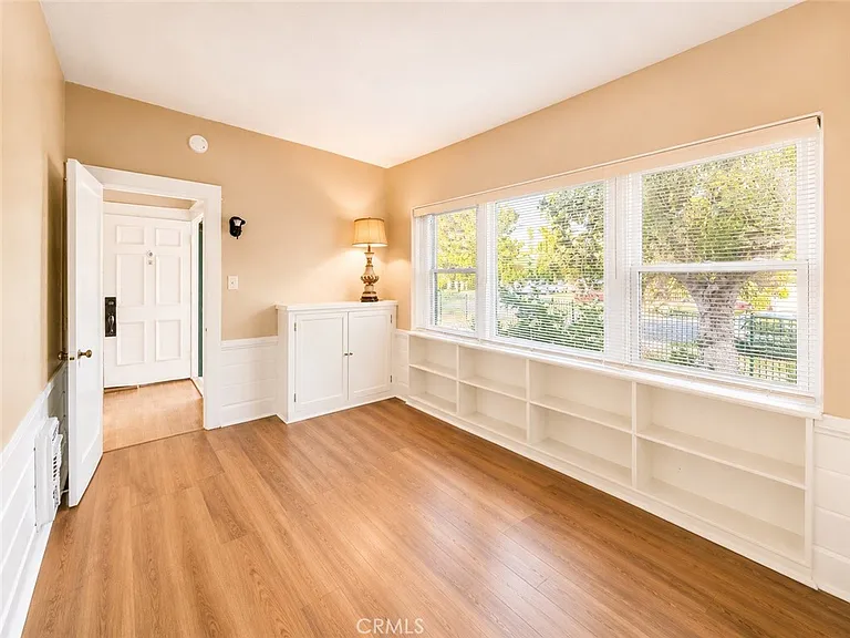 103 S Ardmore Ave — Photo 13