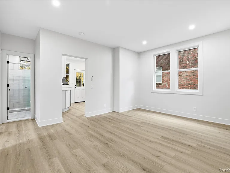 36 Dunwoodie St #1 — Photo 3