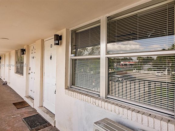3rd image of 1816 McKinley St APT 10