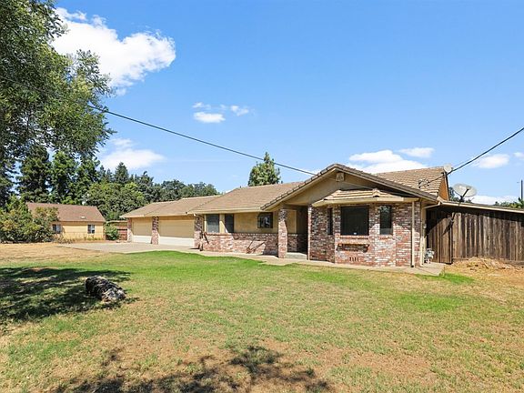 3rd image of 5325 E Harney Ln