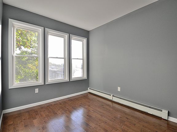 4th image of 311 Union St #2
