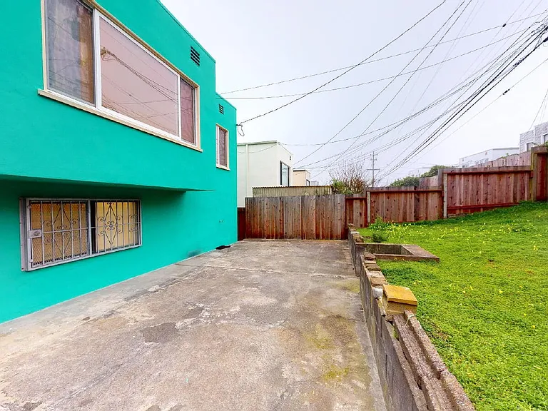 31 Crestline Ave — Photo 24