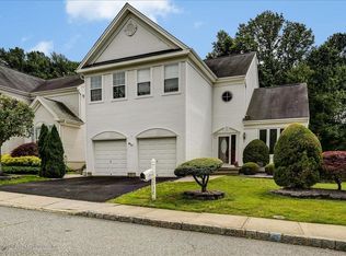 132 Woodcliff Blvd, Morganville, NJ 07751